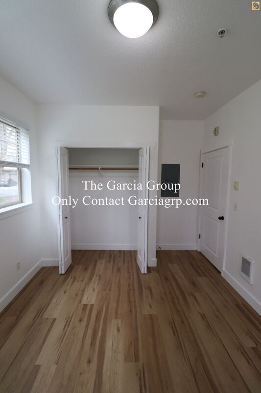 Building Photo - 765 NE Adwick Dr