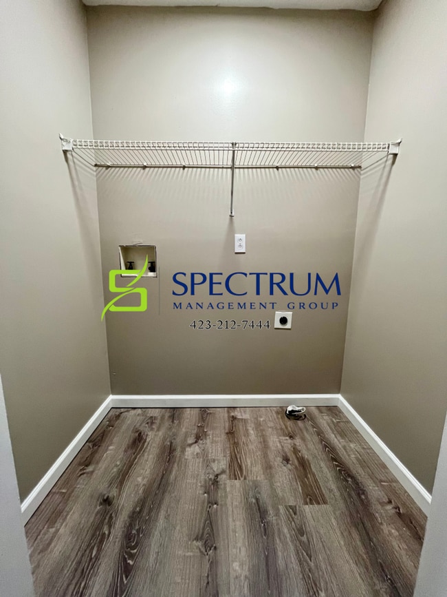 Building Photo - Shield Duplex 1607/1611