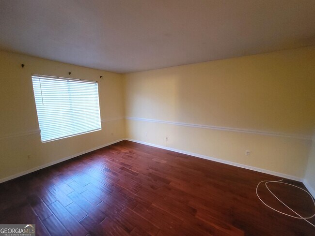 Building Photo - 111 Stoneridge Dr