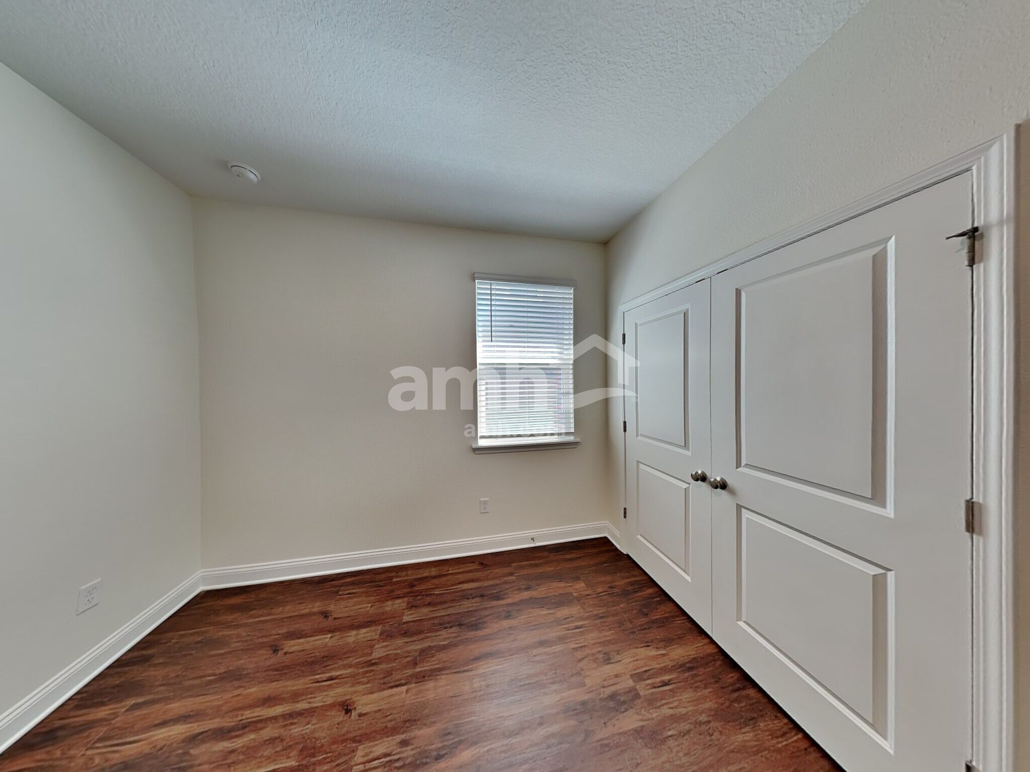 Building Photo - 33 Elcano Ln