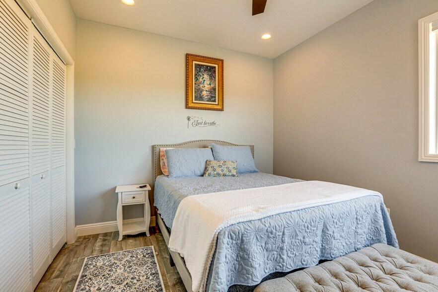 Building Photo - 6600 Thousand Oaks Dr