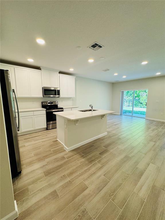 Building Photo - 4906 Livingston Ln
