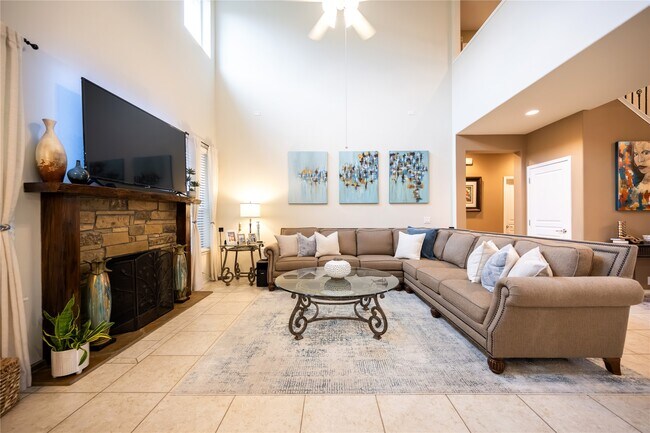 Building Photo - 26318 Cedar Pine Dr