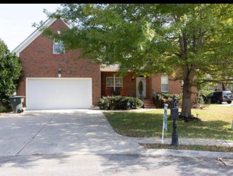 Building Photo - 812 Westin Ct