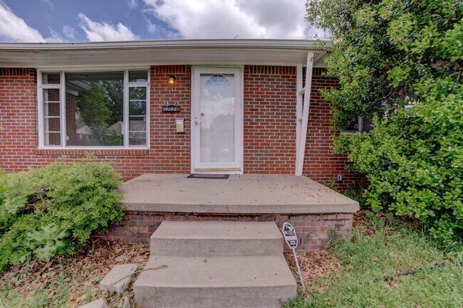 Building Photo - 3 BED 1 BATH /  TULSA FAIRGROUNDS