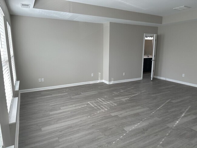 Building Photo - 48 Bellasera Wy