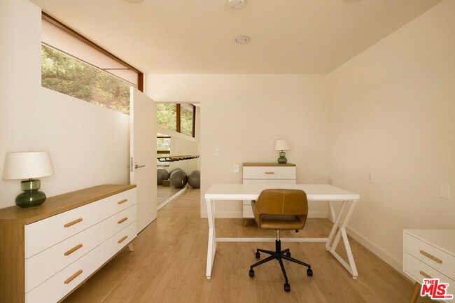 Building Photo - 3600 Mandeville Canyon Rd