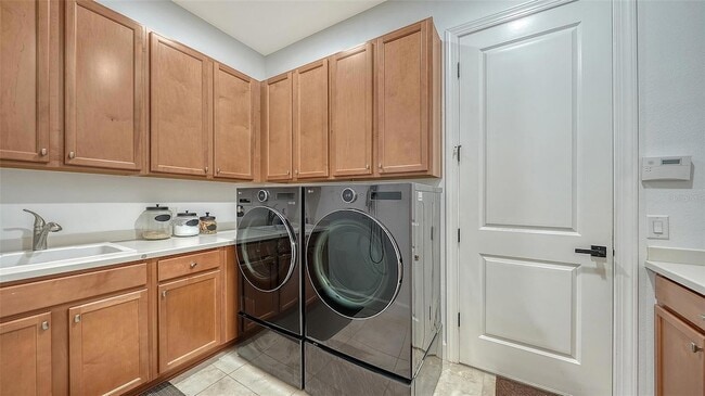 Building Photo - 8137 Gabanna Dr