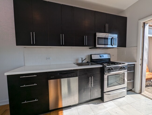 Building Photo - 2347 N Drake Ave