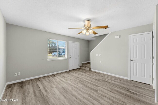 Building Photo - 116 Cheri Ln
