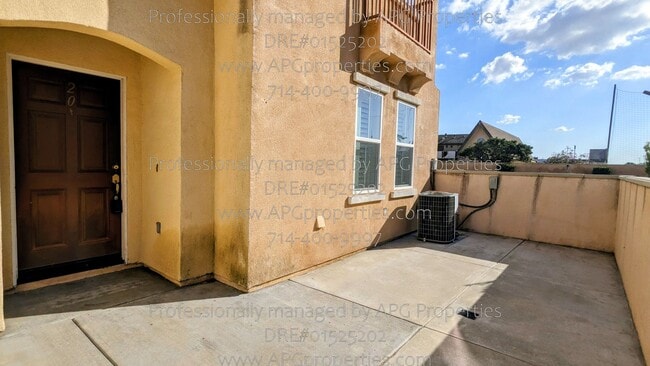 Building Photo - 1126 N Euclid St