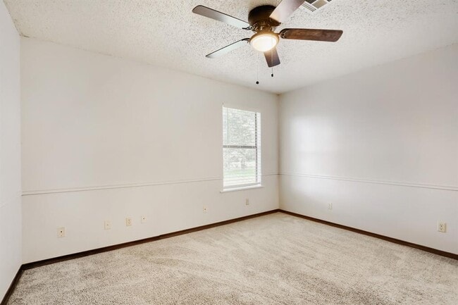 Building Photo - 16109 Awalt Dr
