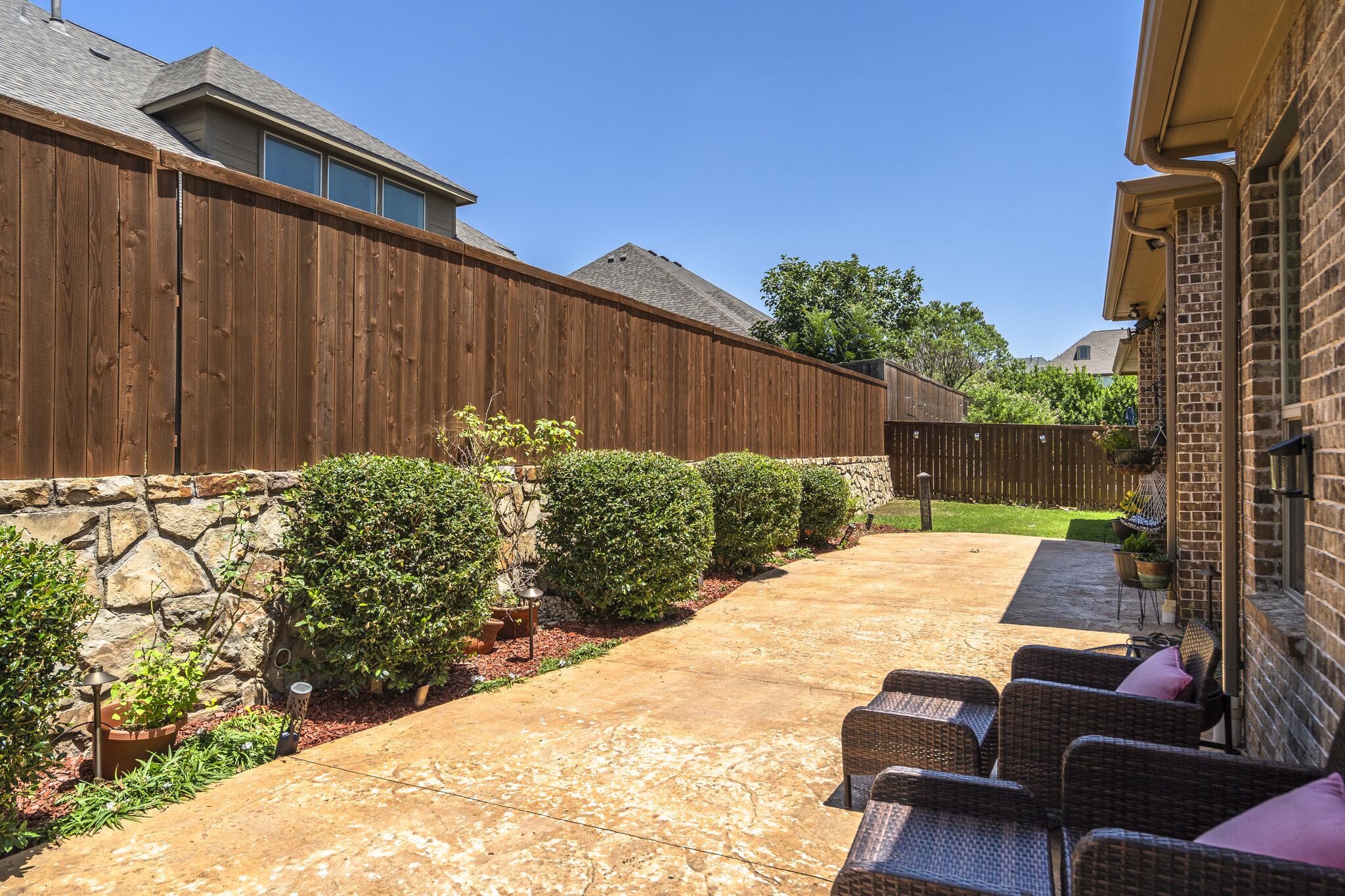Building Photo - 1604 Woodrose Ct