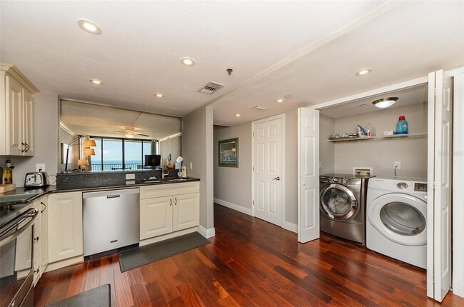 Building Photo - 1250 Gulf Blvd