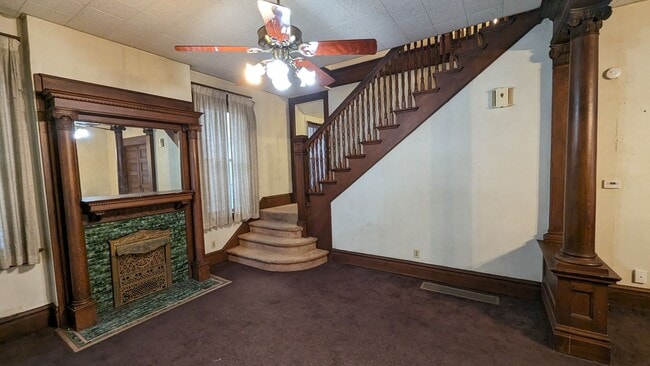 Building Photo - 707 Brady-707