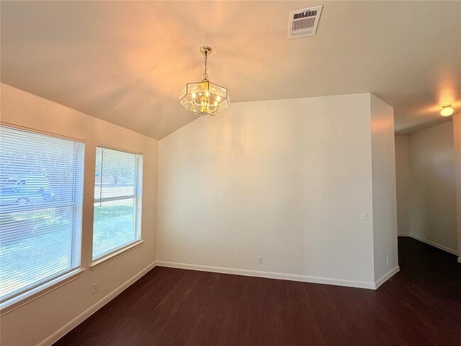 Building Photo - 124 Estate Cove