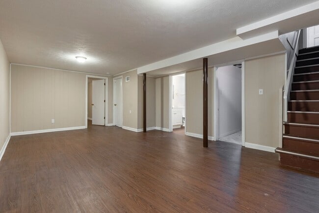 Building Photo - 3857 Darlene Dr