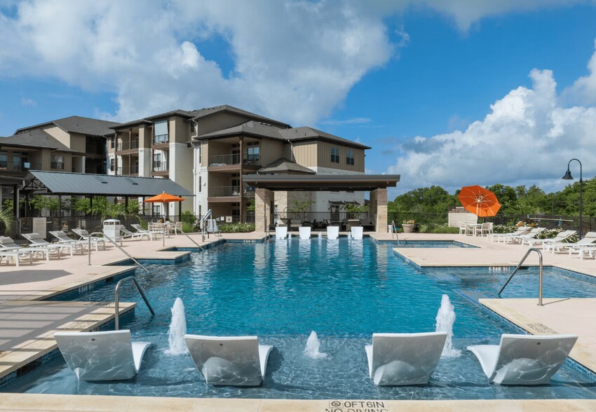 Building Photo - 1501 W Howard Ln