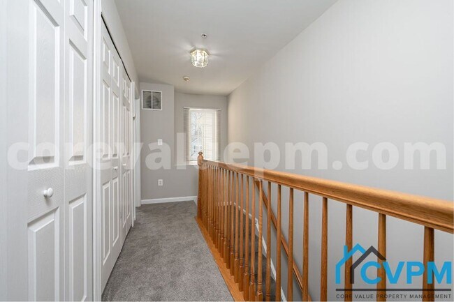 Building Photo - 1691 Fallowfield Ct