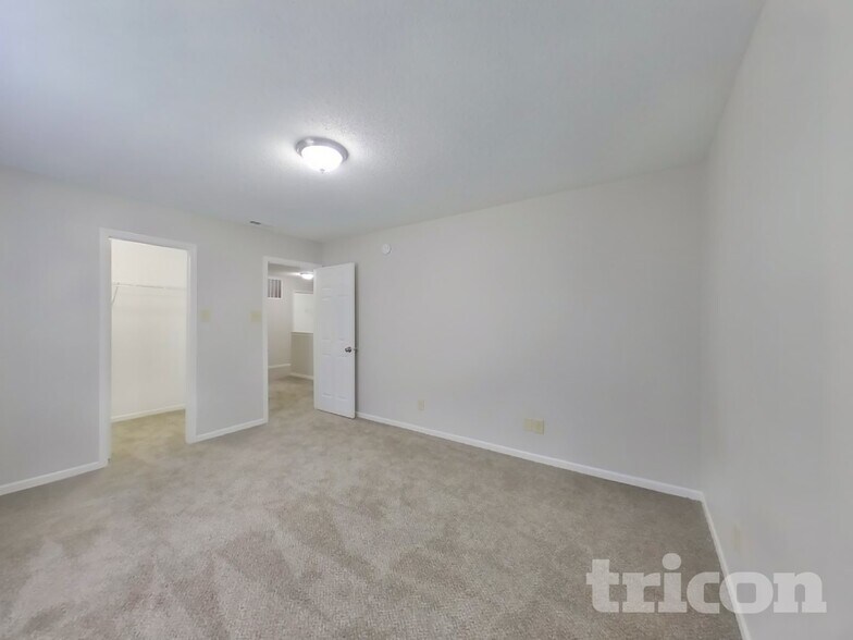 Building Photo - 2332 Cedarmill Dr