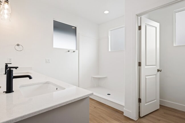 Building Photo - 2674 Rain Tree St