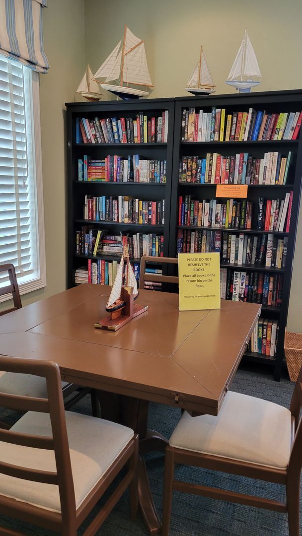 Building Photo - Annual UNfurnished 2/2 ground floor condo in water front boating community