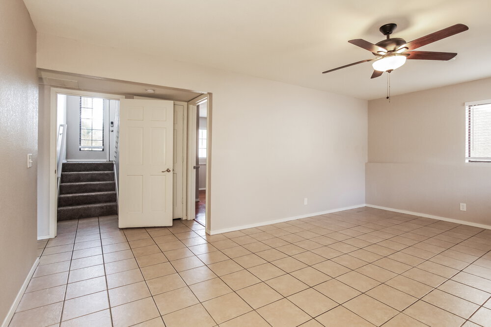 Building Photo - 1226 W Seashore Dr