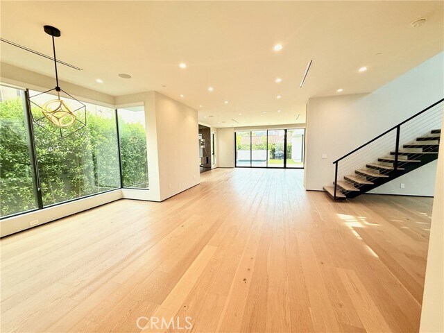 Building Photo - 6430 Drexel Ave