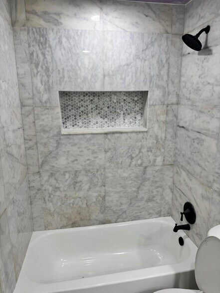 Building Photo - 6727 Sheridan St