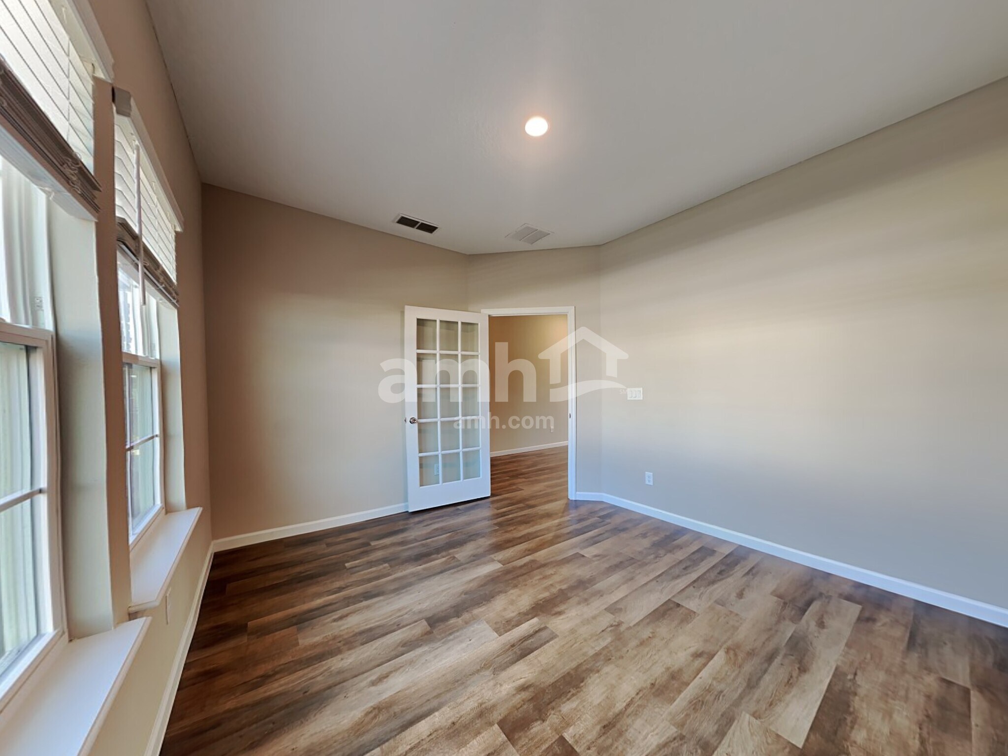 Building Photo - 173 Edge Park Trl