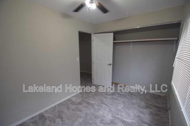 Building Photo - 3134 Skyview Dr