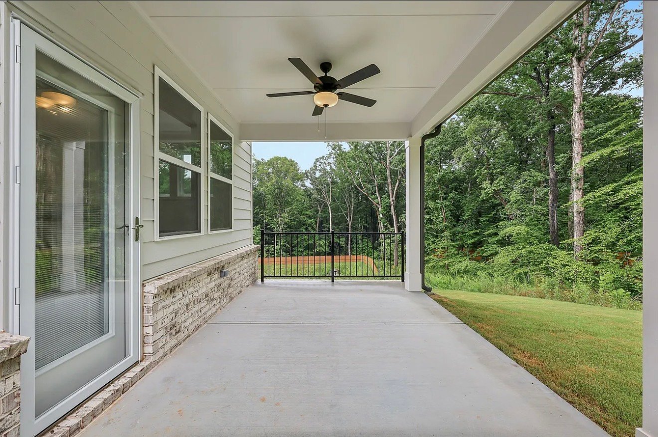 Building Photo - 3453 Hillyard Dr