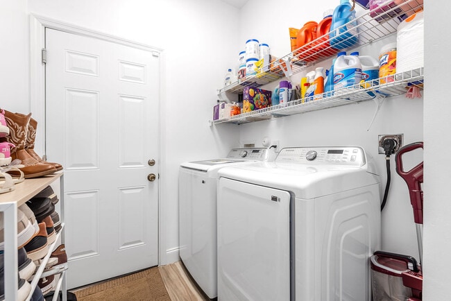 Building Photo - 2616 San Andros