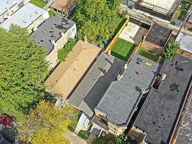 Building Photo - 1019 N Springfield Ave