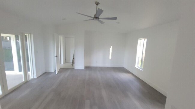 Building Photo - 1191 NW 101st Way