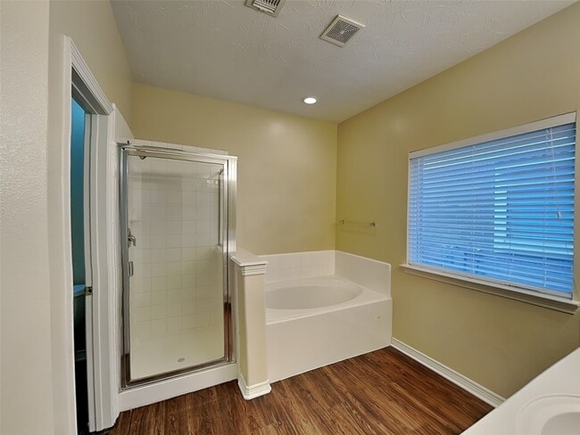 Building Photo - 38011 W Sulphur Creek Dr