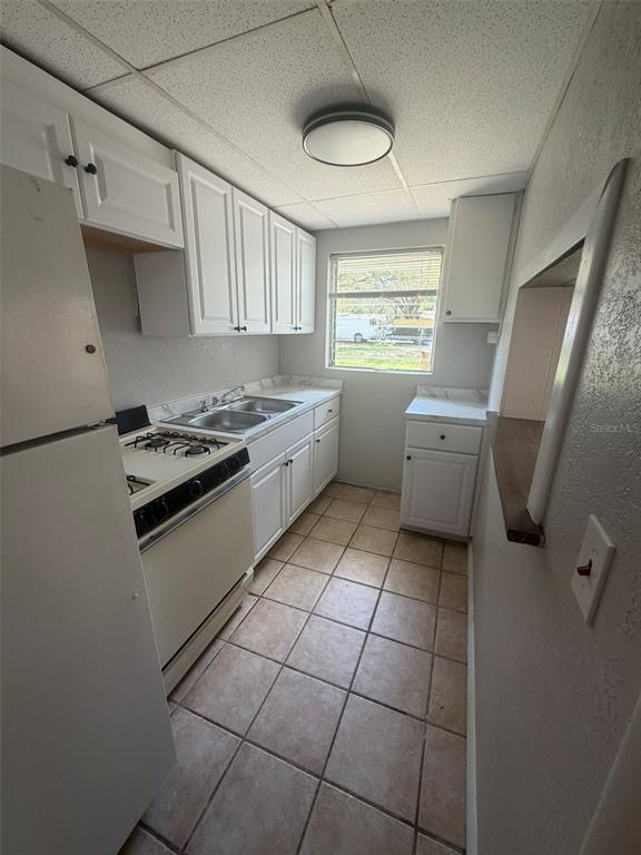 Building Photo - 719 E Martin St