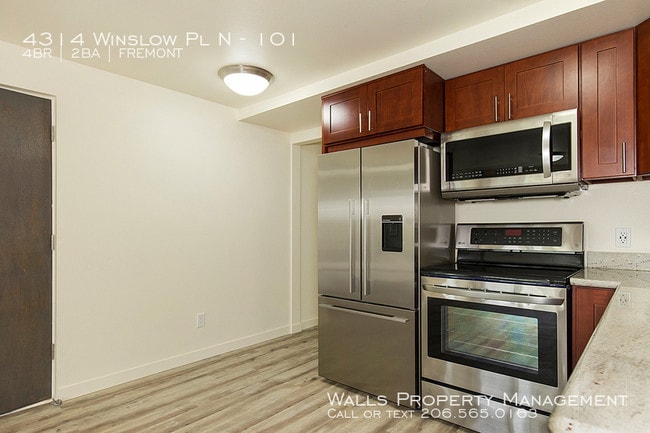 Building Photo - Winslow Apartments- 101