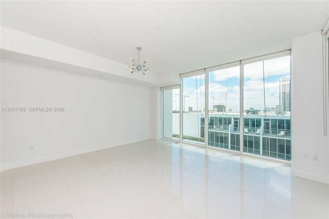 Building Photo - 1040 Biscayne Blvd