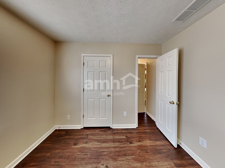 Building Photo - 3533 Shortleaf Run