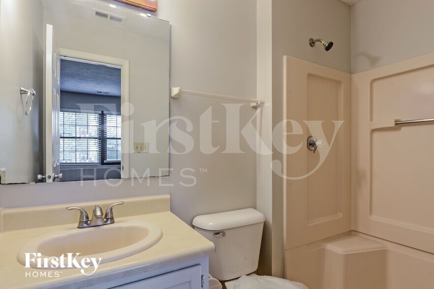 Building Photo - 6616 Bridger Ct