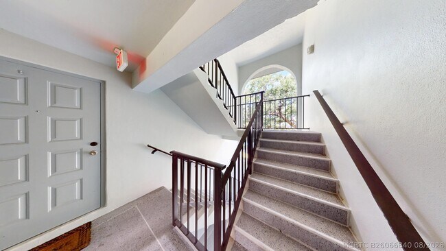 Building Photo - 1015 Green Pine Blvd