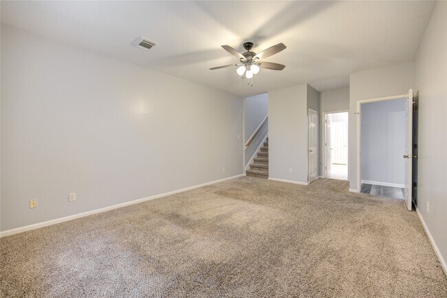 Building Photo - 9351 Royal Way