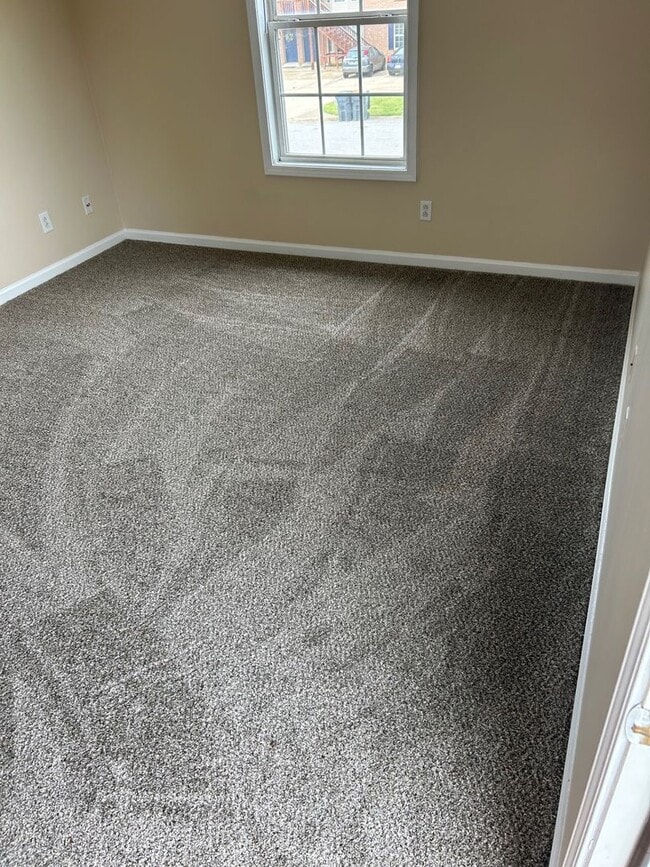 Building Photo - 3839 Jockey Dr