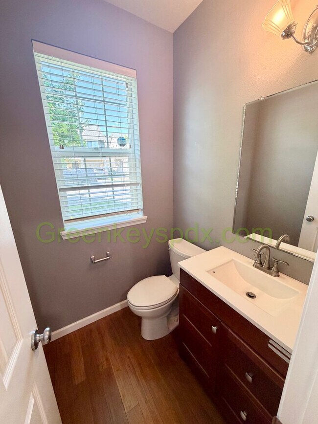Building Photo - Awesome 3-bedroom 2.5-bathroom house in Arbor Roses Neighborhood in Hillsboro