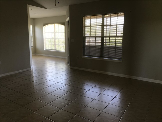 Building Photo - 1655 The Greens Way