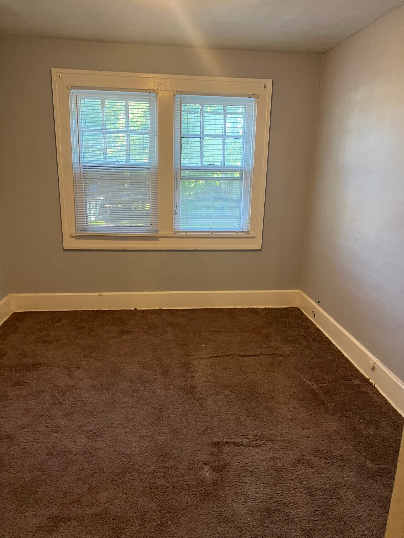 Building Photo - 721 E 36th St