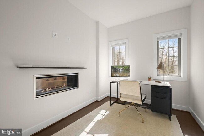 Building Photo - 131 Bytham Ridge Ln