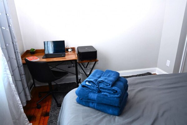 Building Photo - 1544 Oakridge Rd