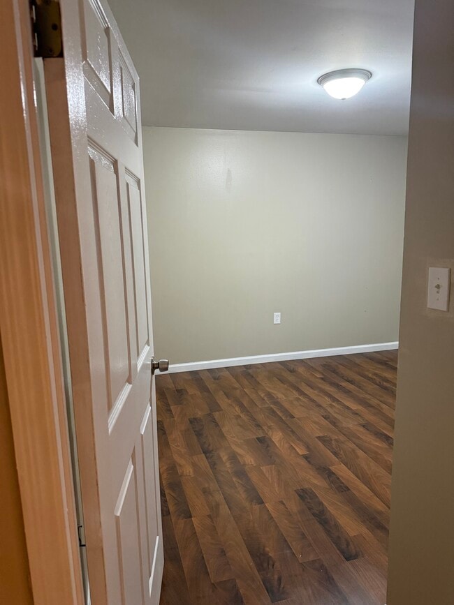 Building Photo - Philo